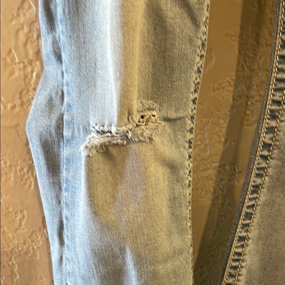 Light Blue Distressed Women Jeans - Picture 5 of 9